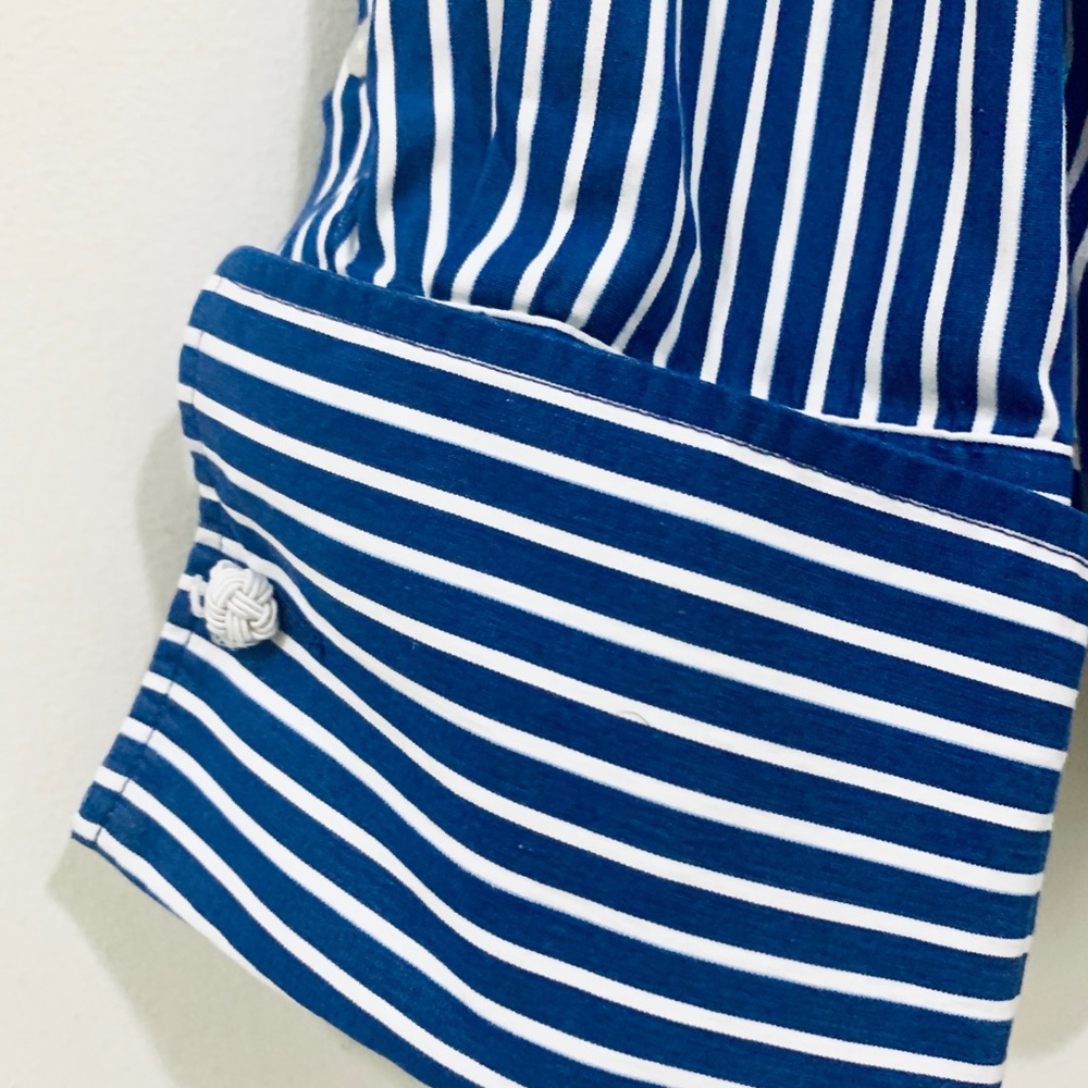 Button down - Picture 3 of 6